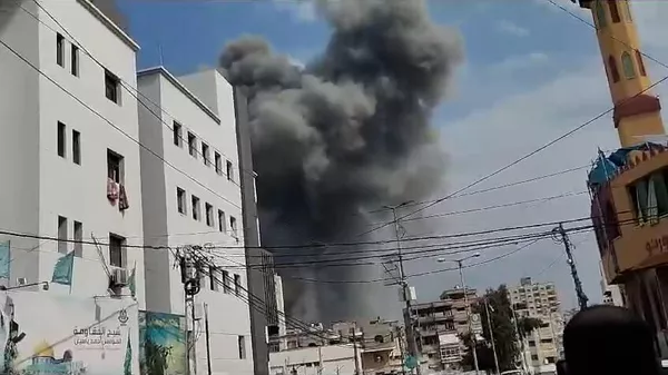 Cường độ xung đột không hề giảm: Video mới nhất từ Gaza nơi Israel đang tấn công trở lại - Sputnik Việt Nam