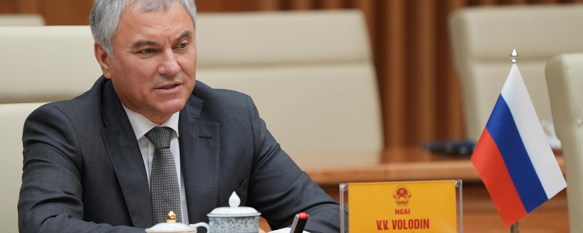 Chủ tịch Duma Quốc gia Quốc hội Liên bang Nga V.V. Volodin đàm phán với Thủ tướng Việt Nam Phạm Minh Chính - Sputnik Việt Nam, 1920, 29.09.2025