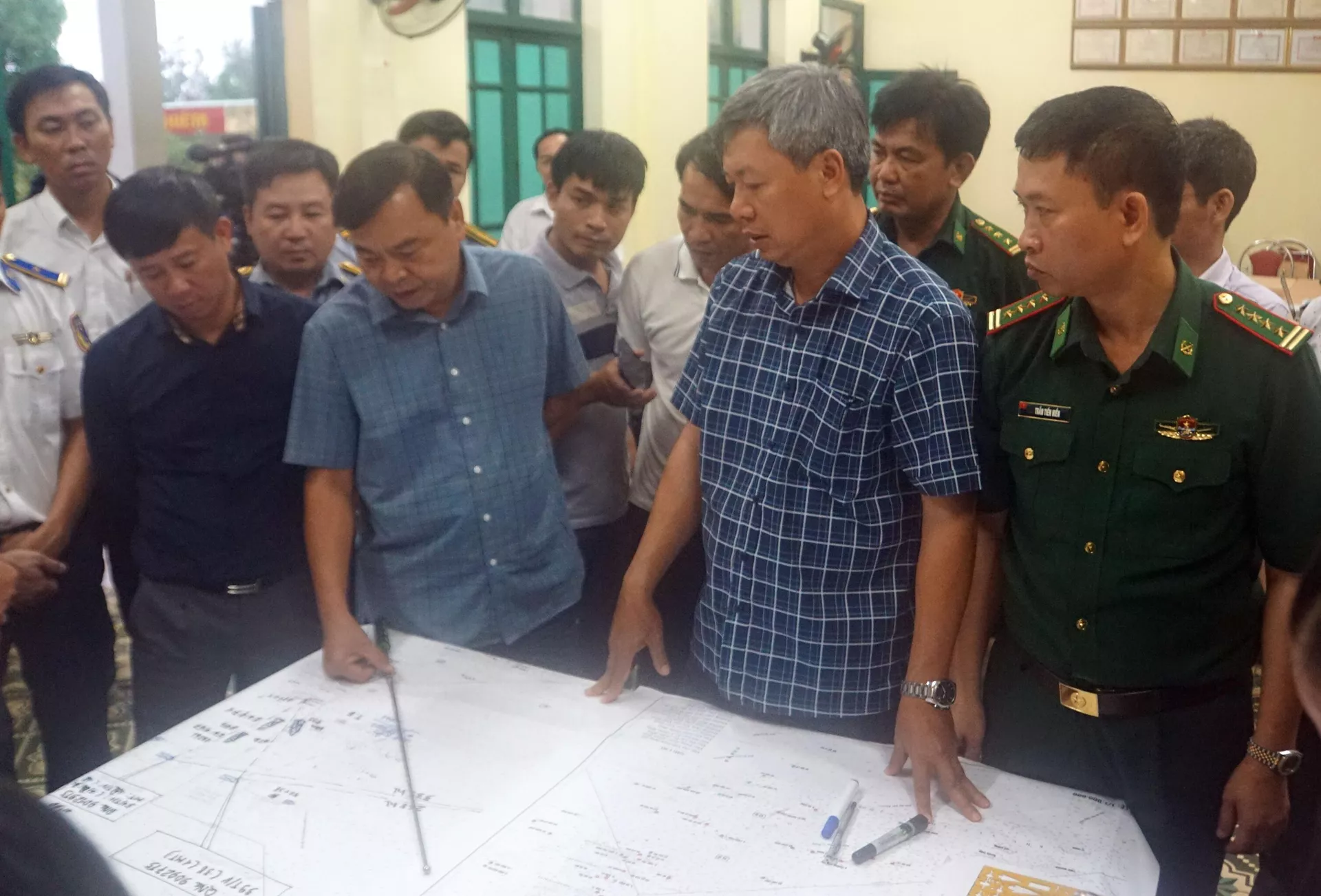 Điều động tàu Hải quân tìm kiếm, cứu nạn ngư dân trên biển Điều động tàu Hải quân tìm kiếm, cứu nạn ngư dân trên biển - Sputnik Việt Nam, 1920, 21.10.2023
