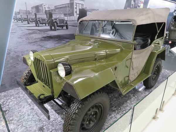 Xe jeep quân đội GAZ-67B (4x4). 1943-1953 - Sputnik Việt Nam