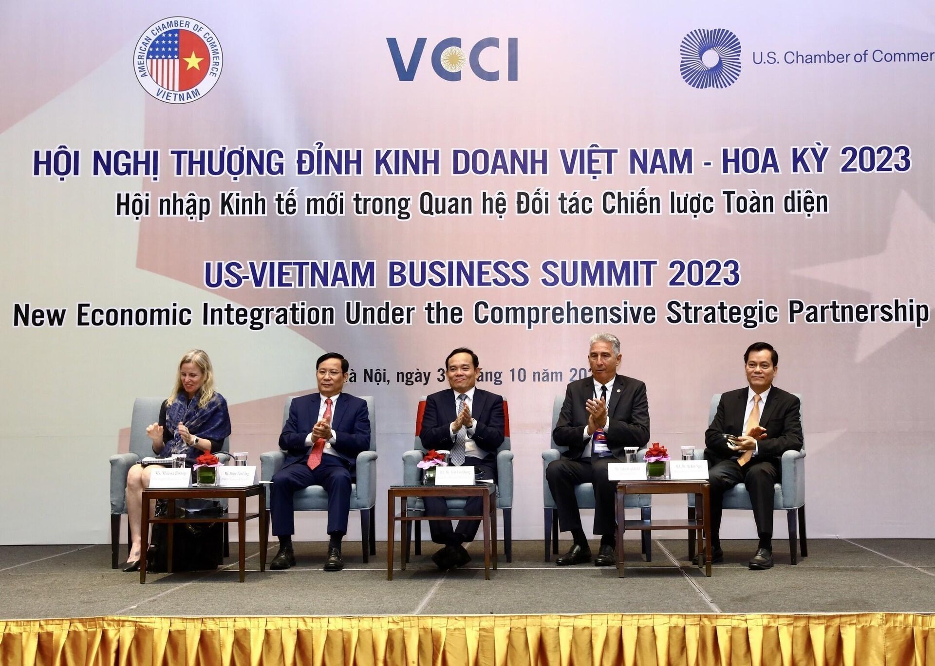 Phó Thủ tướng Trần Lưu Quang dự Hội nghị Thượng đỉnh kinh doanh Việt Nam - Hoa Kỳ 2023 - Sputnik Việt Nam, 1920, 01.11.2023