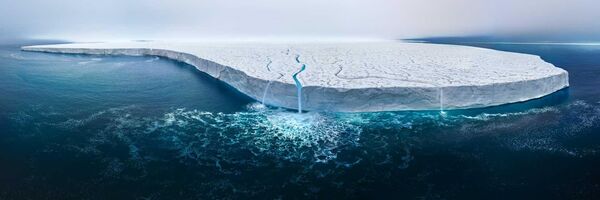 Ảnh «Austfonna Ice Cap» của nhiếp ảnh gia Canada Thomas Vijayan, đoạt giải Nhất hạng mục Cảnh quan trong cuộc thi Nature Photographer of the Year 2023 - Sputnik Việt Nam