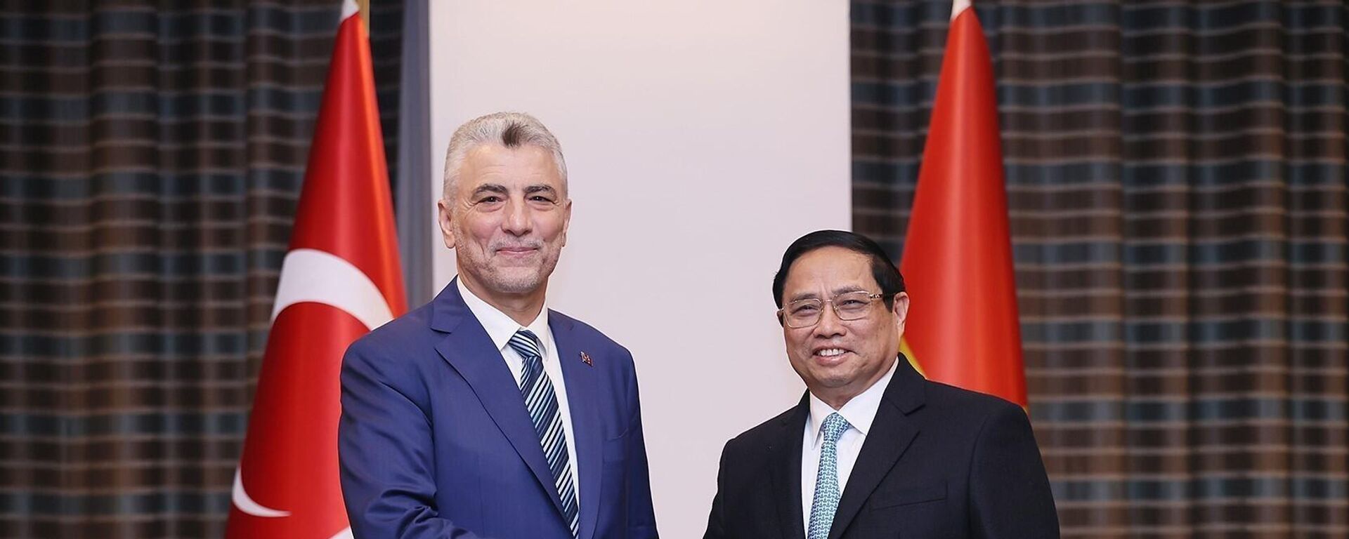 Thủ tướng Phạm Minh Chính tiếp Bộ trưởng Thương mại Thổ Nhĩ Kỳ  - Sputnik Việt Nam, 1920, 29.11.2023