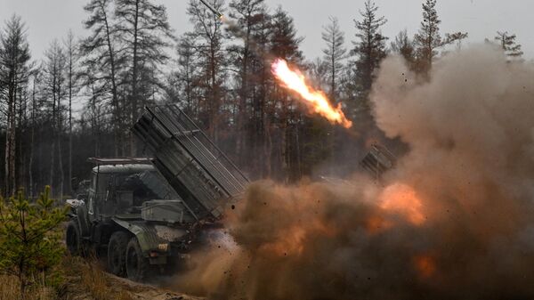 MLRS Grad trên hướng Krasnyi Lyman - Sputnik Việt Nam