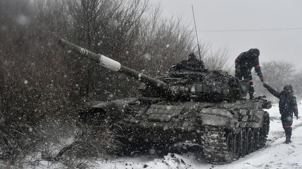 Hoạt động của xe tăng T-72B Nga ở khu vực phía Nam trong chiến dịch quân sự đặc biệt - Sputnik Việt Nam