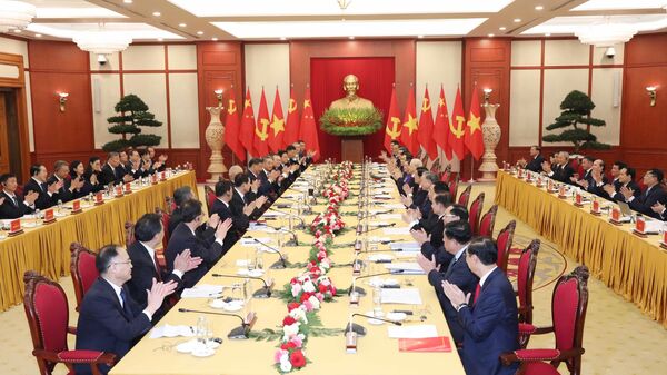 Tổng Bí thư Nguyễn Phú Trọng hội đàm với Tổng Bí thư, Chủ tịch nước Trung Quốc Tập Cận Bình - Sputnik Việt Nam