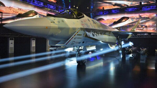 Máy bay chiến đấu hạng nhẹ một động cơ Su-75 (Checkmate) thế hệ thứ 5 - Sputnik Việt Nam