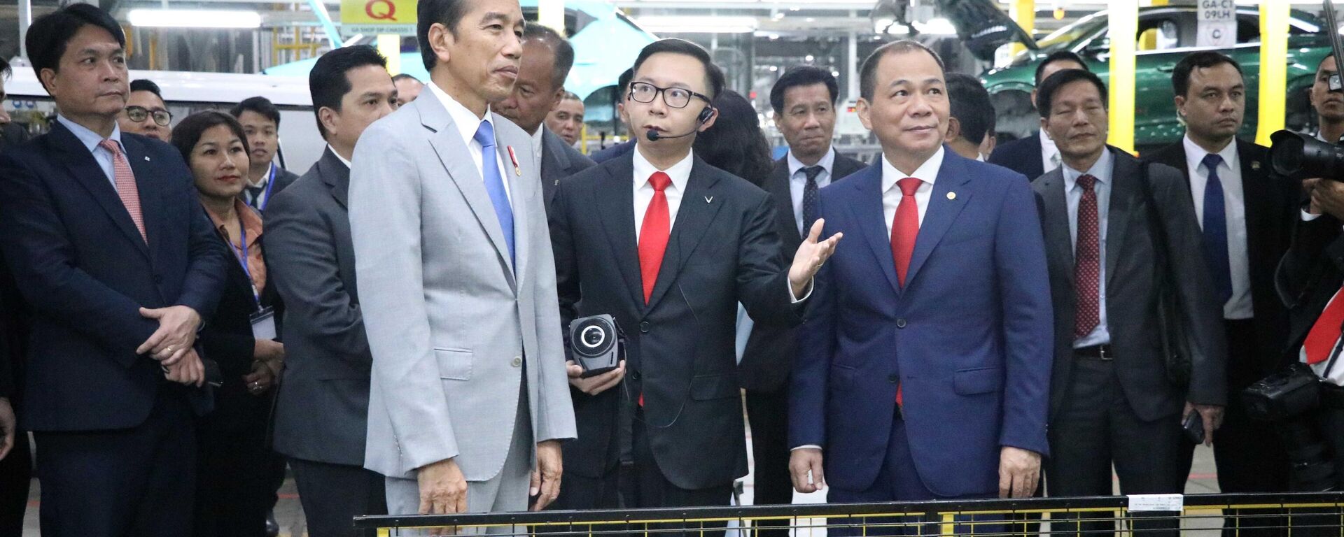 Tổng thống Indonesia Joko Widodo thăm nhà máy VinFast Hải Phòng. - Sputnik Việt Nam, 1920, 13.01.2024