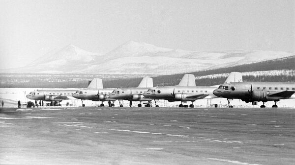 Máy bay Il-14 - Sputnik Việt Nam