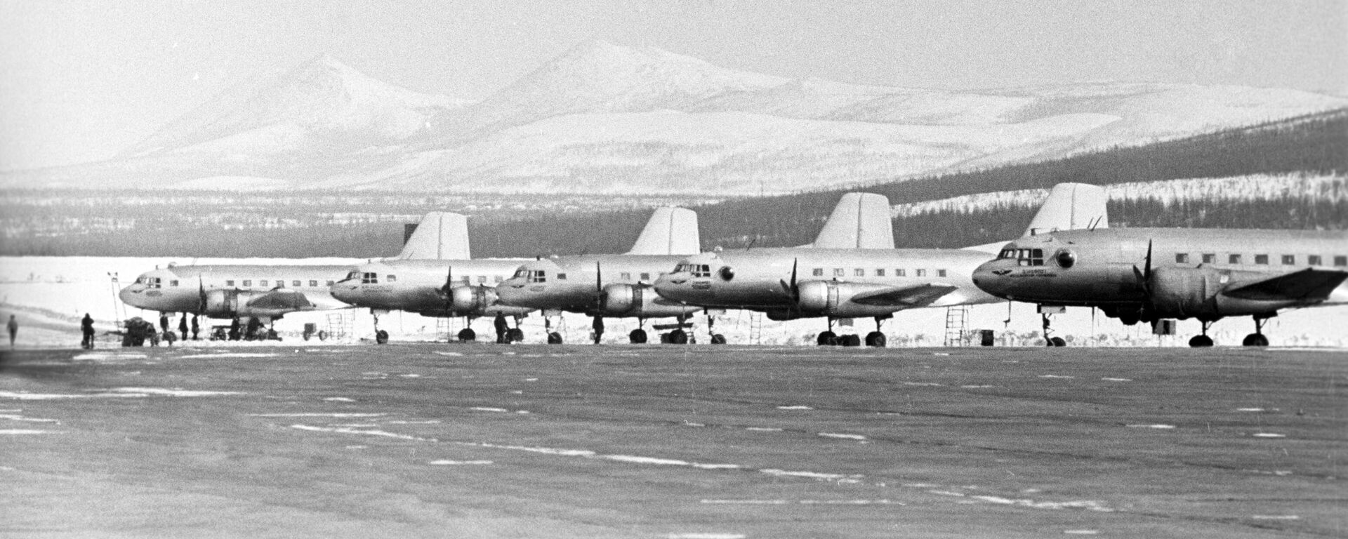 Máy bay Il-14 - Sputnik Việt Nam, 1920, 19.02.2024