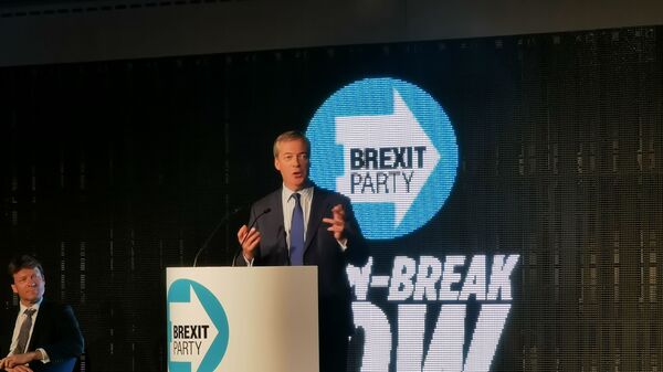 Nigel Farage at the Brexit Party rally - Sputnik Việt Nam