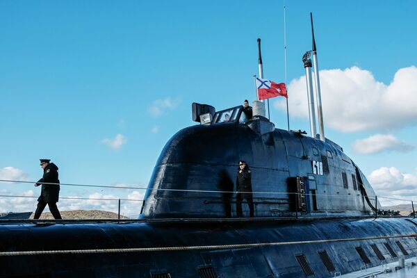 Quân nhân Hạm đội Phương Bắc trên tàu ngầm hạt nhân “Obninsk” ở cảng Severomorsk - Sputnik Việt Nam