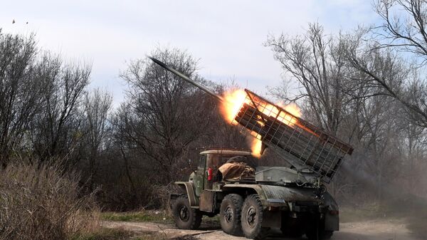 Công tác chiến đấu của MLRS Grad thuộc Tập đoàn Lực lượng phía Nam - Sputnik Việt Nam