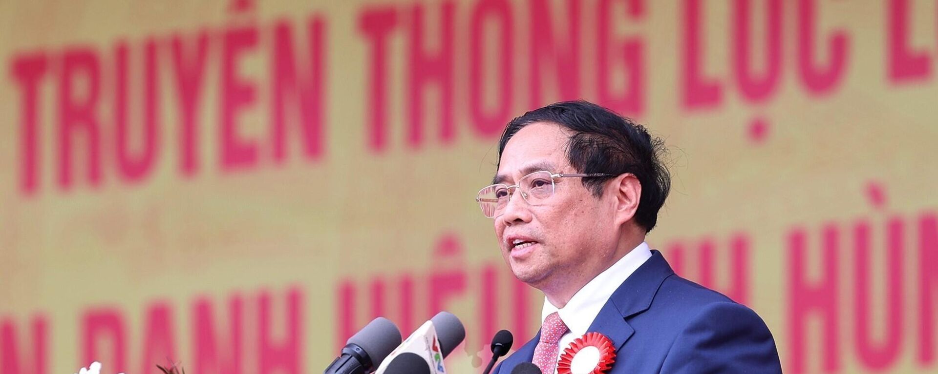 Thủ tướng Phạm Minh Chính phát biểu tại Lễ kỷ niệm 50 năm Ngày truyền thống lực lượng Cảnh sát cơ động. 

 - Sputnik Việt Nam, 1920, 14.04.2024