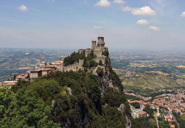 Quang cảnh núi Titano - San Marino - Sputnik Việt Nam