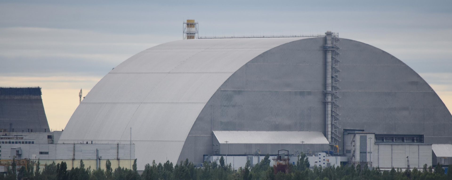 Lớp vỏ mới trên lò phản ứng thứ 4 đã bị phá hủy của nhà máy điện hạt nhân Chernobyl  - Sputnik Việt Nam, 1920, 28.09.2026