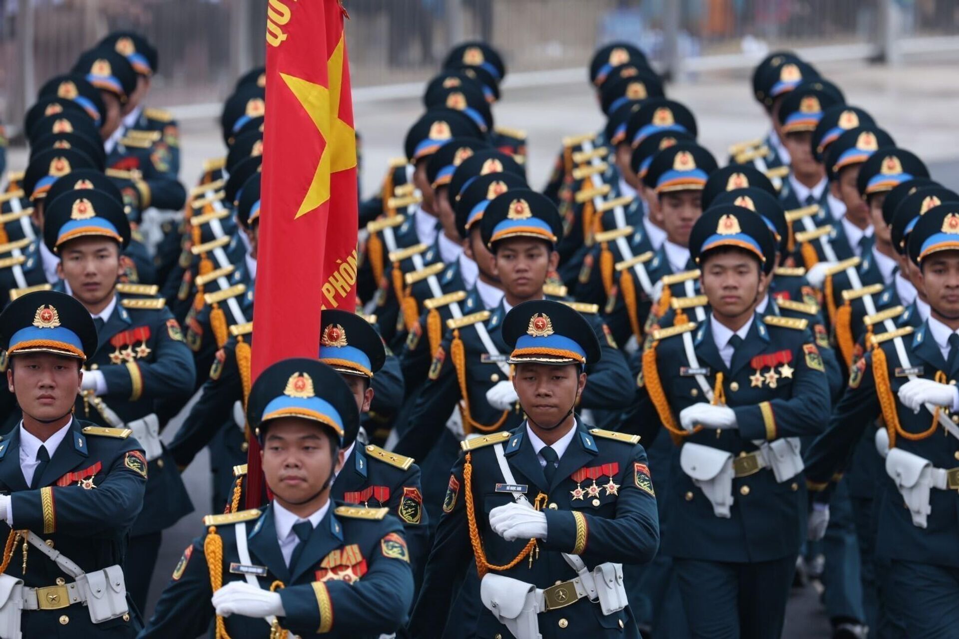 Khối sĩ quan Phòng không-Không quân diễu binh - Sputnik Việt Nam, 1920, 07.05.2024