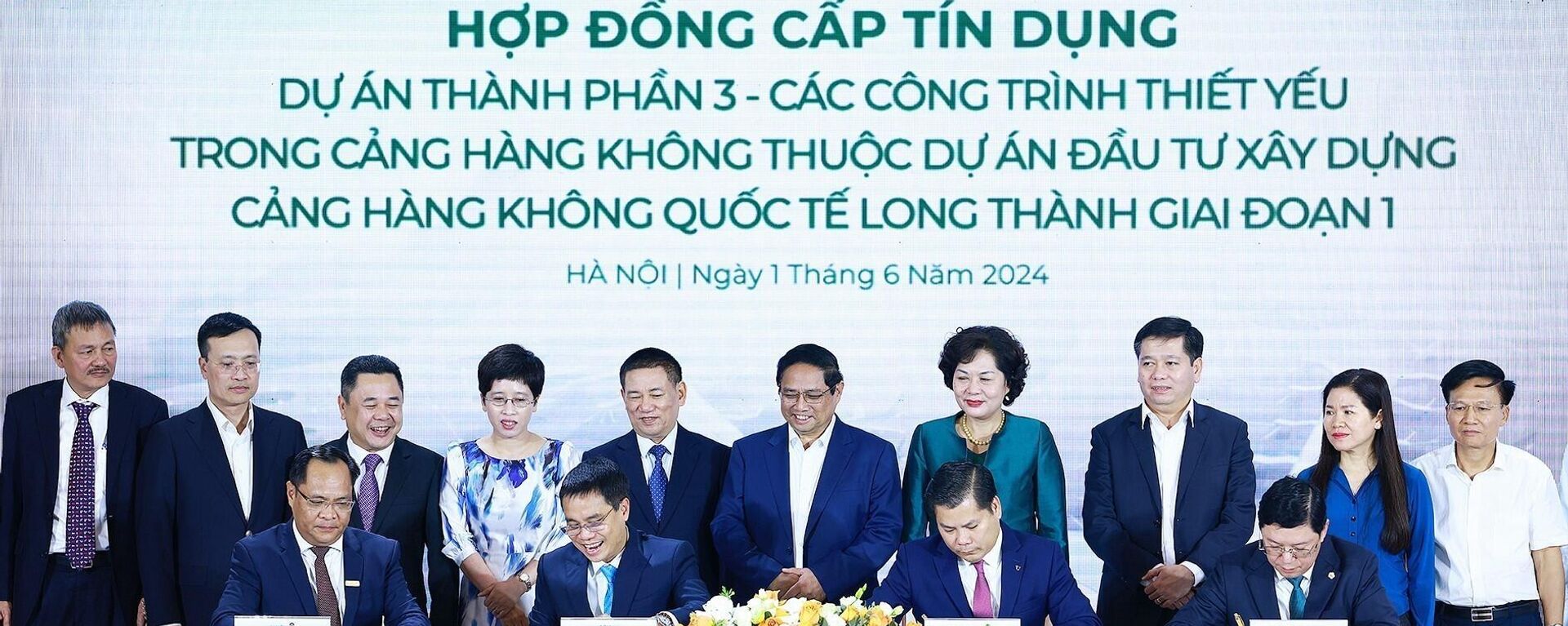 Thủ tướng Phạm Minh Chính chứng kiến ký kết giữa Tổng Công ty Cảng hàng không Việt Nam (ACV) với Ngân hàng Vietcombank, Ngân hàng BIDV, Ngân hàng Vietinbank. - Sputnik Việt Nam, 1920, 02.06.2024