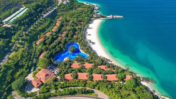 Hồ bơi tại khách sạn Vinpearl Luxury Nha Trang - Sputnik Việt Nam