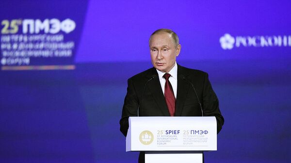 LIVE: Tổng thống Nga Putin phát biểu tại phiên họp toàn thể SPIEF-2024 - Sputnik Việt Nam