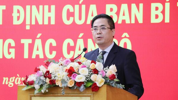 Thứ trưởng Bộ Khoa học và Công nghệ Nguyễn Hoàng Giang làm Phó Bí thư Tỉnh ủy Quảng Ngãi - Sputnik Việt Nam