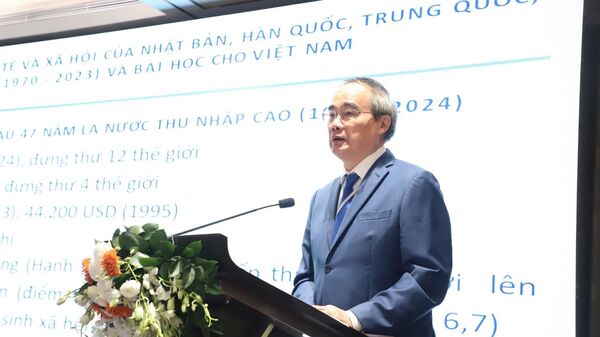 GS.TS.Nguyễn Thiện Nhân, Đại biểu Quốc hội khóa XV, nguyên Uỷ viên Bộ Chính trị, nguyên Bí thư Thành uỷ TP. Hồ Chí Minh, nguyên Phó Thủ tướng Chính phủ phát biểu. - Sputnik Việt Nam