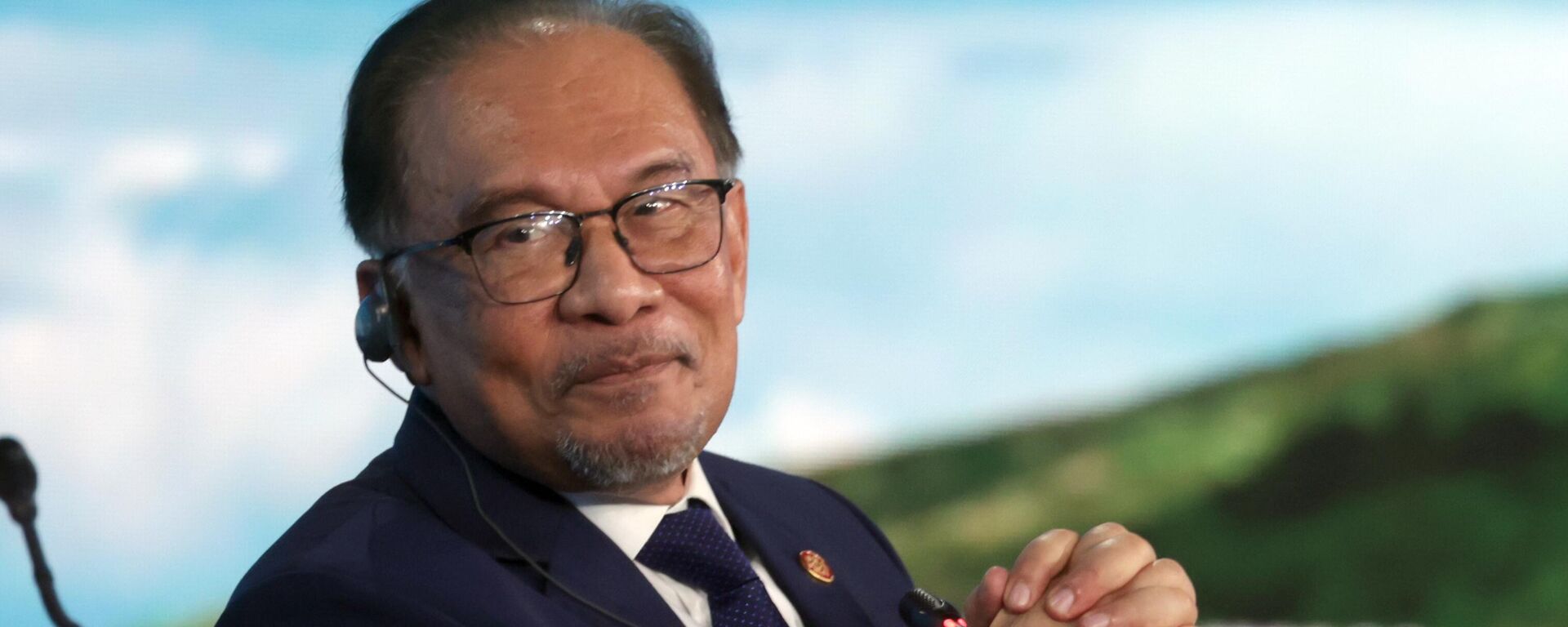 Thủ tướng Malaysia Anwar Ibrahim tại phiên họp toàn thể Diễn đàn kinh tế phương Đông. - Sputnik Việt Nam, 1920, 05.09.2024