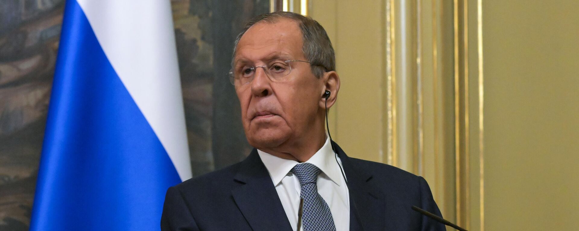 Ngoại trưởng Nga Sergei Lavrov trong cuộc tiếp cận báo chí sau cuộc đàm phán với Ngoại trưởng Ai Cập - Sputnik Việt Nam, 1920, 16.09.2024