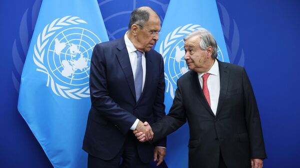 Ngoại trưởng Nga Sergei Lavrov và Tổng thư ký Liên hợp quốc Antonio Guterres trong cuộc gặp ở New York. - Sputnik Việt Nam