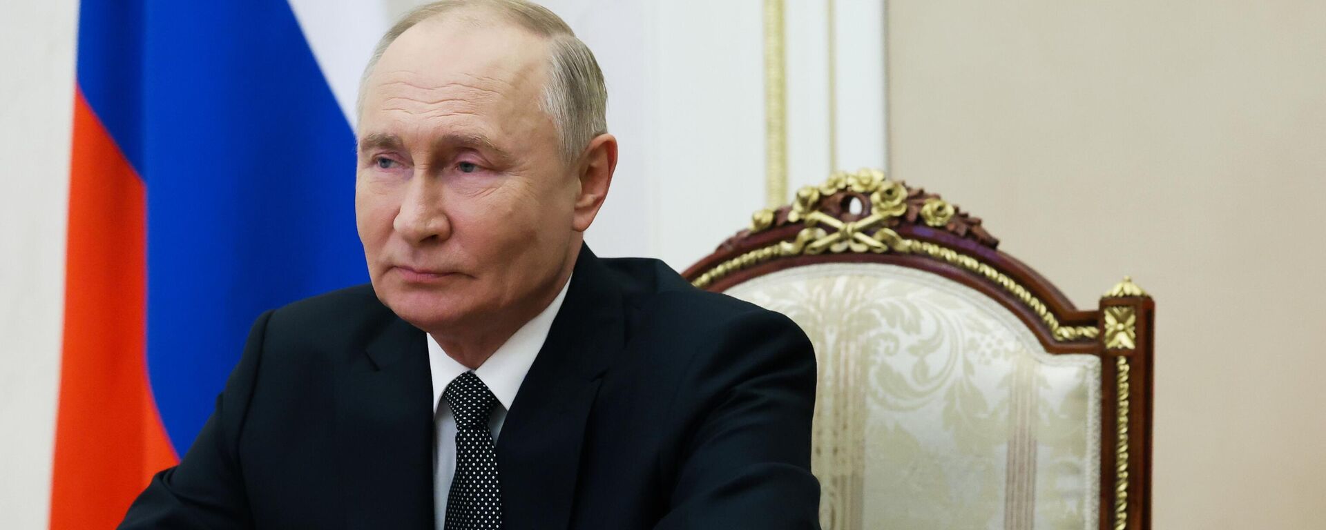 Tổng thống Nga Vladimir Putin chúc mừng người dân Nga nhân ngày thống nhất với các vùng mới - Sputnik Việt Nam, 1920, 30.09.2024