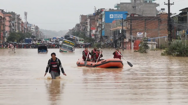 Lũ lụt kinh hoàng ở Nepal: Ít nhất 200 người thiệt mạng, hơn 100 người bị thương và 30 người mất tích - Sputnik Việt Nam