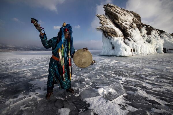 Siberia’s Shamanism của Athanasios Maloukos, được đề cử ở hạng mục Journeys &amp; Adventures, Giải thưởng Siena International Photo Awards 2024 - Sputnik Việt Nam