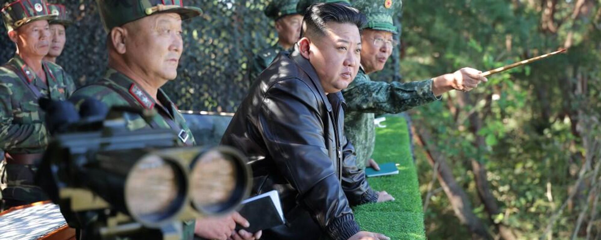 Kim Jong-un trong quá trình huấn luyện lực lượng đặc biệt CHDCND Triều Tiên - Sputnik Việt Nam, 1920, 19.09.2025