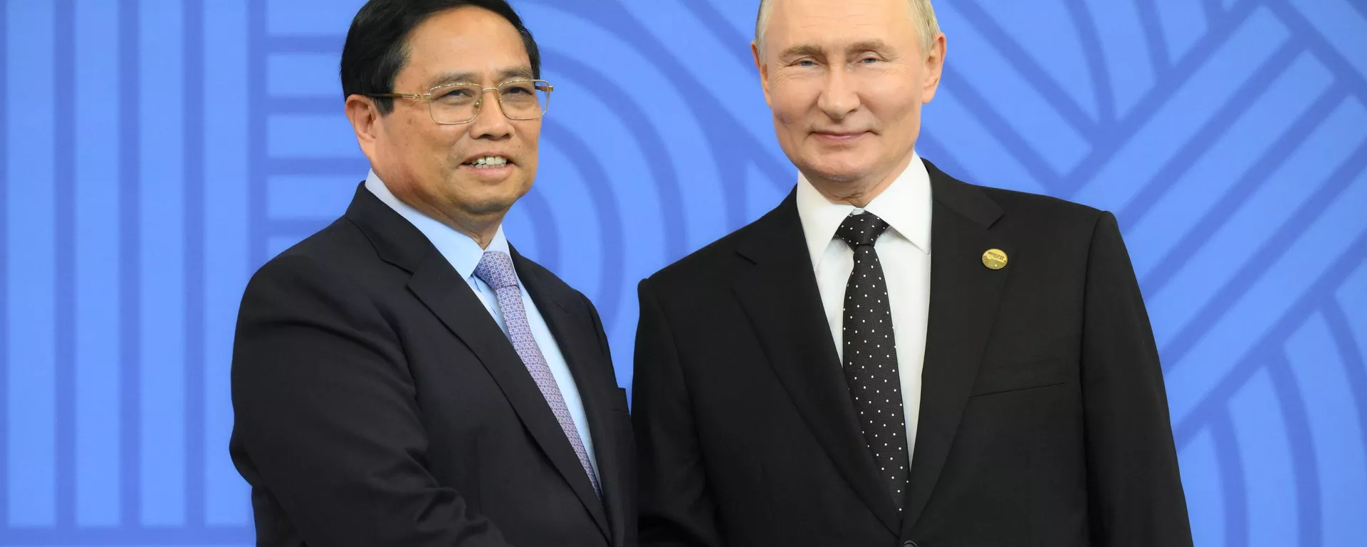 Hội nghị thượng đỉnh BRICS XVI Lễ đón tiếp chính thức Trưởng đoàn các nước BRICS của Tổng thống Nga V. Putin Hội nghị thượng đỉnh BRICS XVI Lễ đón tiếp chính thức Trưởng đoàn các nước BRICS của Tổng thống Nga V. Putin - Sputnik Việt Nam, 1920, 24.10.2024