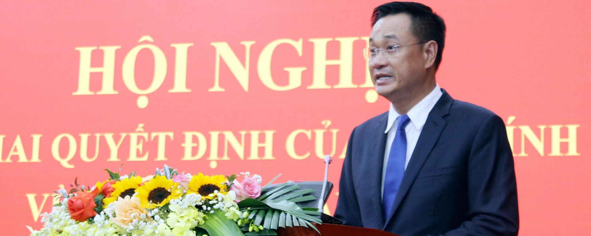 Đồng chí Lê Ngọc Quang, Bí thư Tỉnh ủy Quảng Bình, phát biểu nhận nhiệm vụ. - Sputnik Việt Nam, 1920, 31.10.2024