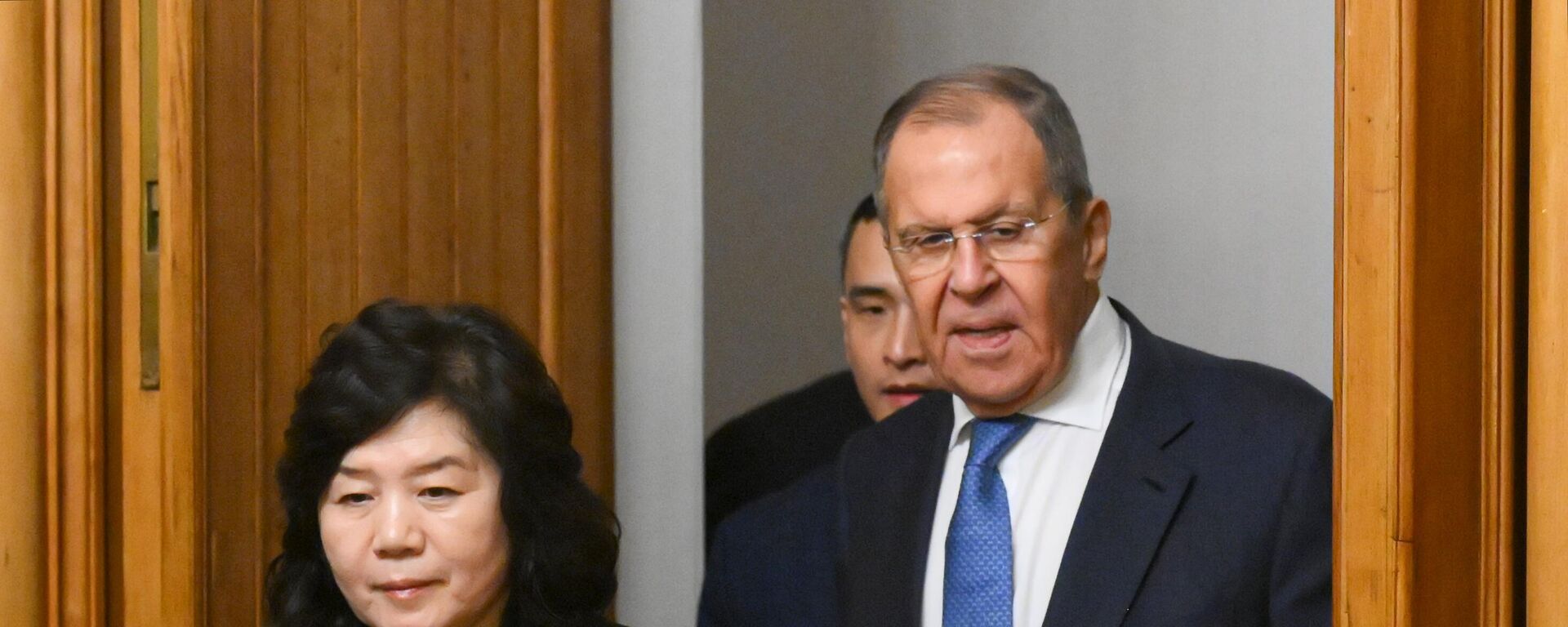 Ngoại trưởng Nga Sergei Lavrov và Ngoại trưởng Triều Tiên Choe Son Hui tại cuộc gặp ở Moskva - Sputnik Việt Nam, 1920, 01.11.2024