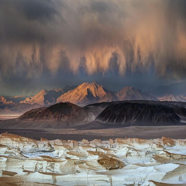 Bức ảnh Pumice Field của nhiếp ảnh gia Úc Ignacio Palacios, giải 2 hạng mục PhotographER of the Year cuộc thi The 11th International Landscape Photographer of the Year - Sputnik Việt Nam