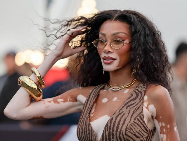 Winnie Harlow trong Giải Grand Prix Formula-1 trên đường đua ô tô Las Vegas, Hoa Kỳ - Sputnik Việt Nam