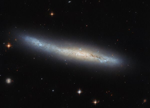 Thiên hà NGC 4423, nằm cách chòm sao Xử Nữ khoảng 55 triệu năm ánh sáng - Sputnik Việt Nam