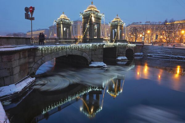 Cảnh trang trí Năm mới ở St. Petersburg - Sputnik Việt Nam