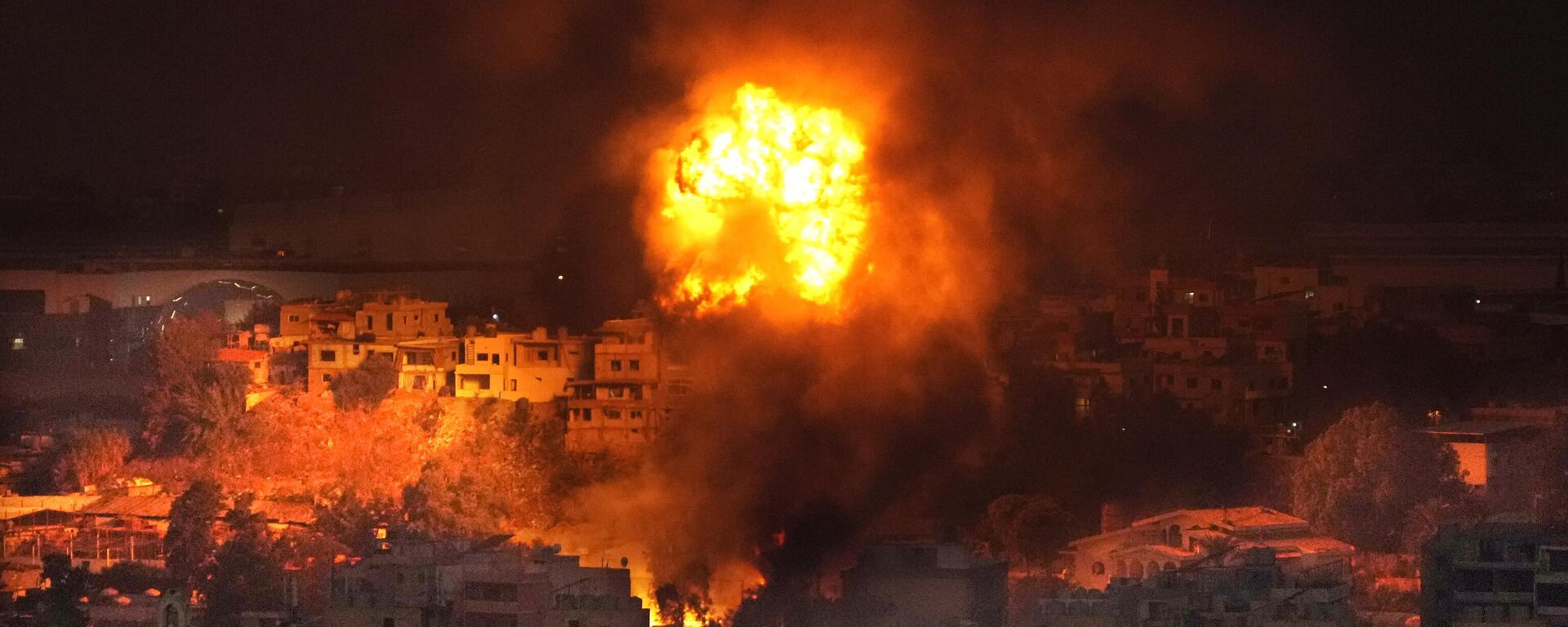 Sau cuộc không kích của Israel ở vùng ngoại ô phía nam Beirut, Lebanon - Sputnik Việt Nam, 1920, 03.10.2025