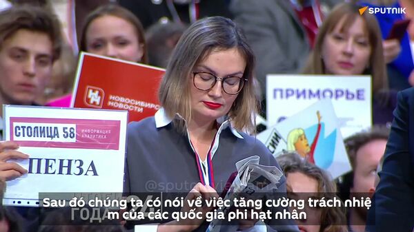 Tổng thống Putin nhắc nhở lại rằng Nga có quyền sử dụng vũ khí hạt nhân chống lại các quốc gia phi hạt nhân - Sputnik Việt Nam