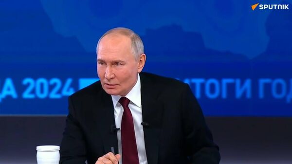 Tổng thống Nga Putin trả lời chất vấn về việc chôn cất thi hài Lênin - Sputnik Việt Nam