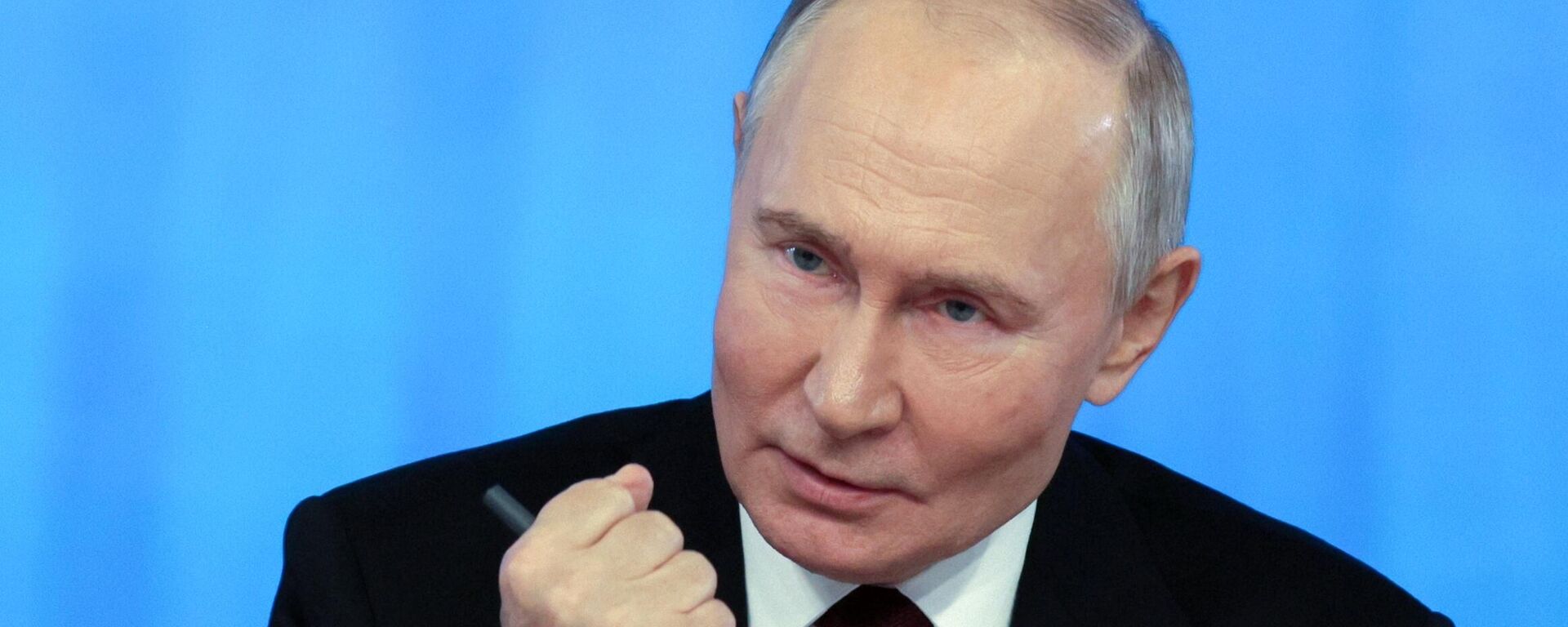 Đường dây trực tiếp từ Tổng thống Nga Vladimir Putin - Sputnik Việt Nam, 1920, 20.12.2024