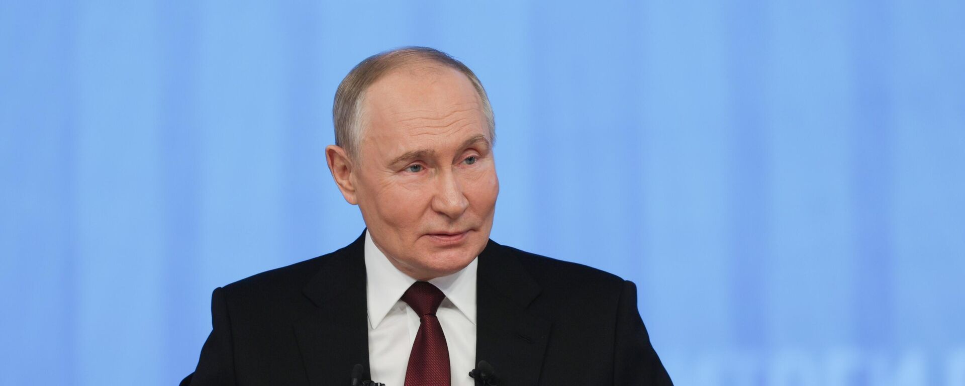 Đường dây trực tiếp từ Tổng thống Nga Vladimir Putin - Sputnik Việt Nam, 1920, 22.12.2024