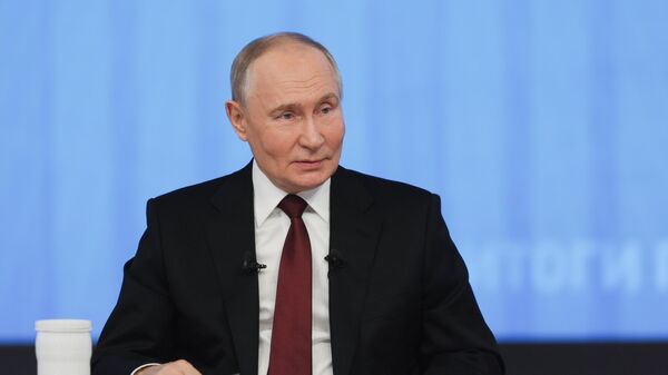 Đường dây trực tiếp từ Tổng thống Nga Vladimir Putin - Sputnik Việt Nam