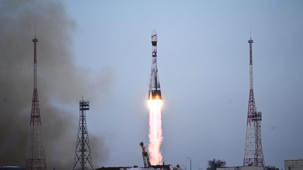 Phóng tàu vũ trụ Soyuz-2.1b mang theo vệ tinh Resurs-P từ Sân bay vũ trụ Baikonur - Sputnik Việt Nam