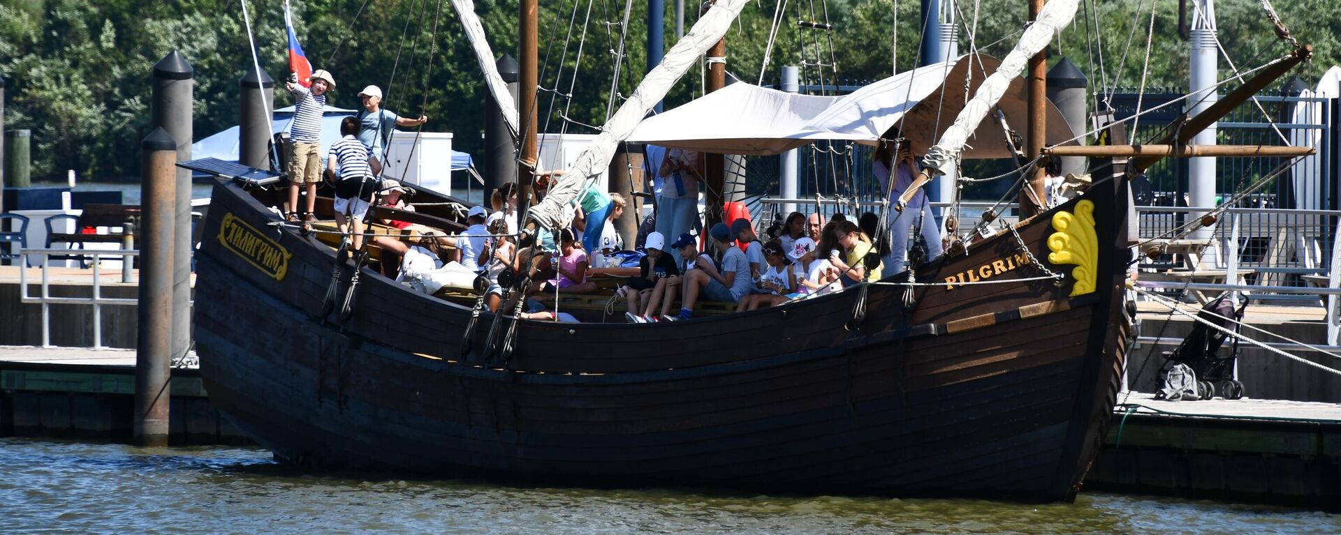 Tàu gỗ Nga Piligrim - Sputnik Việt Nam, 1920, 07.01.2025