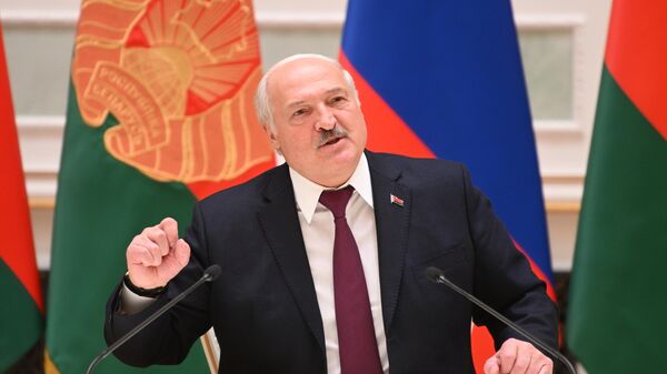 Tổng thống Belarus Alexander Lukashenko trong tuyên bố chung với Tổng thống Nga Vladimir Putin sau cuộc hội đàm Nga-Belarus - Sputnik Việt Nam