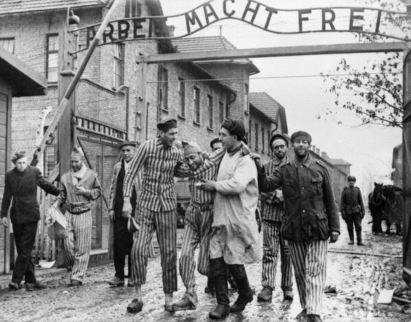 Giải phóng trại tập trung phát xít Auschwitz - Sputnik Việt Nam